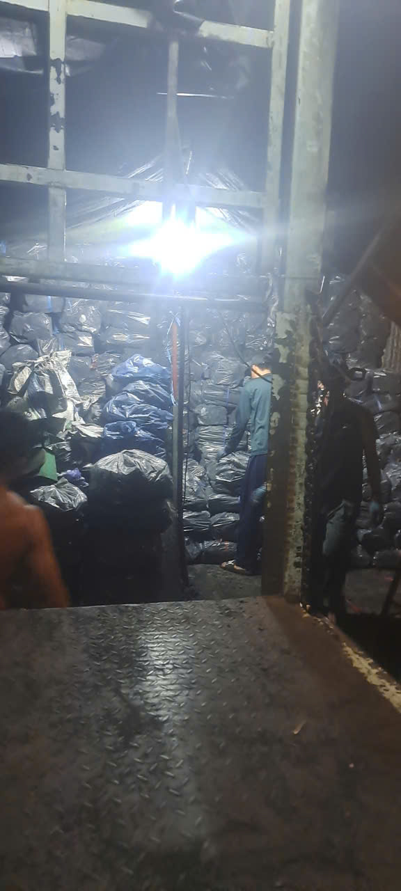 Hướng Dẫn Chọn Than Đước Chuẩn: Khói Ít, Nhiệt Cao, Cháy Lâu