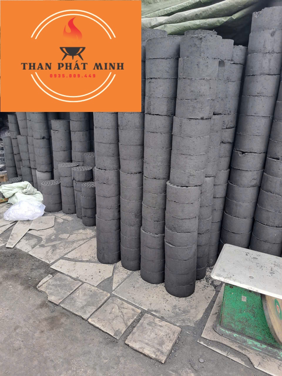 Than tổ ong
